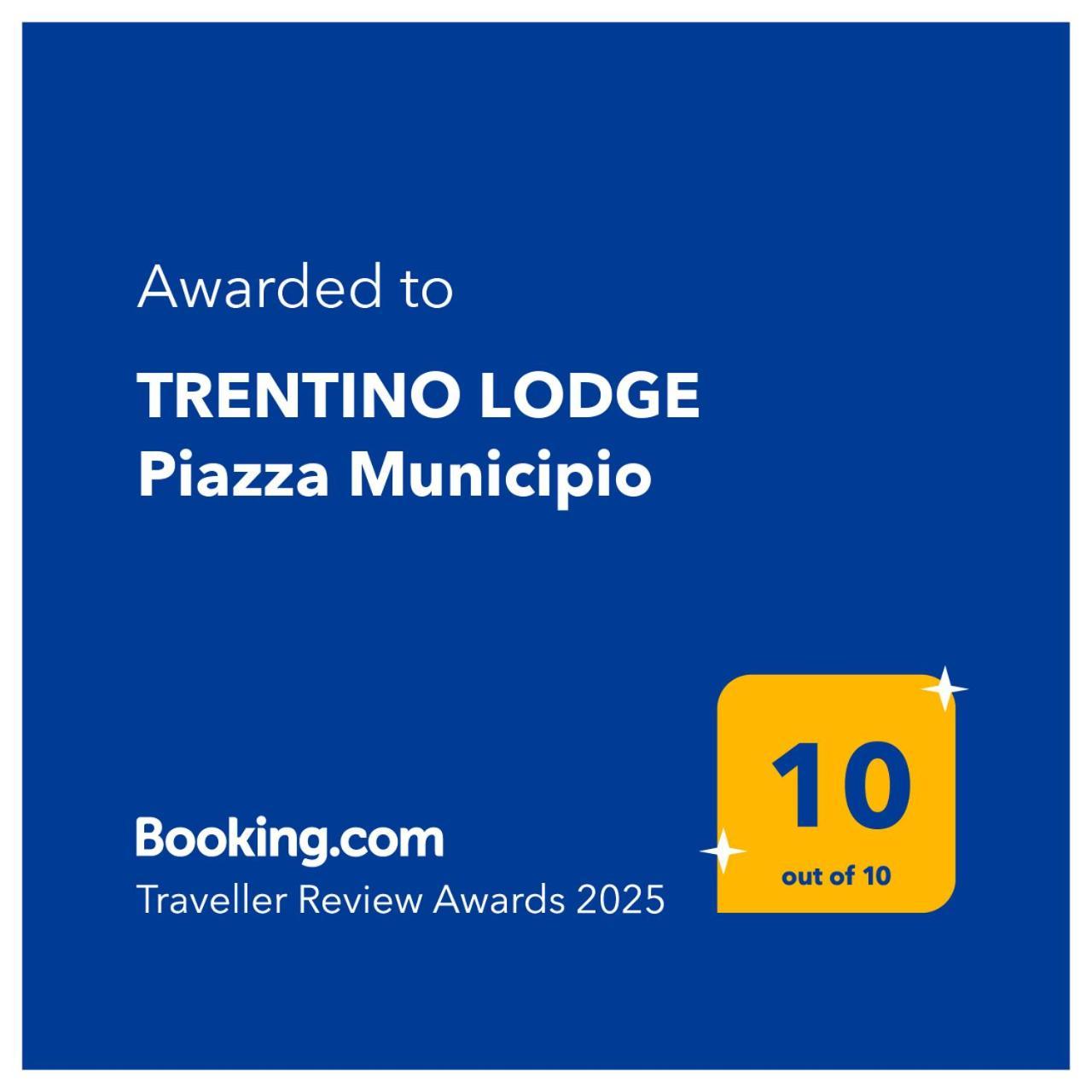 Trentino Lodge Piazza Municipio Strigno Buitenkant foto